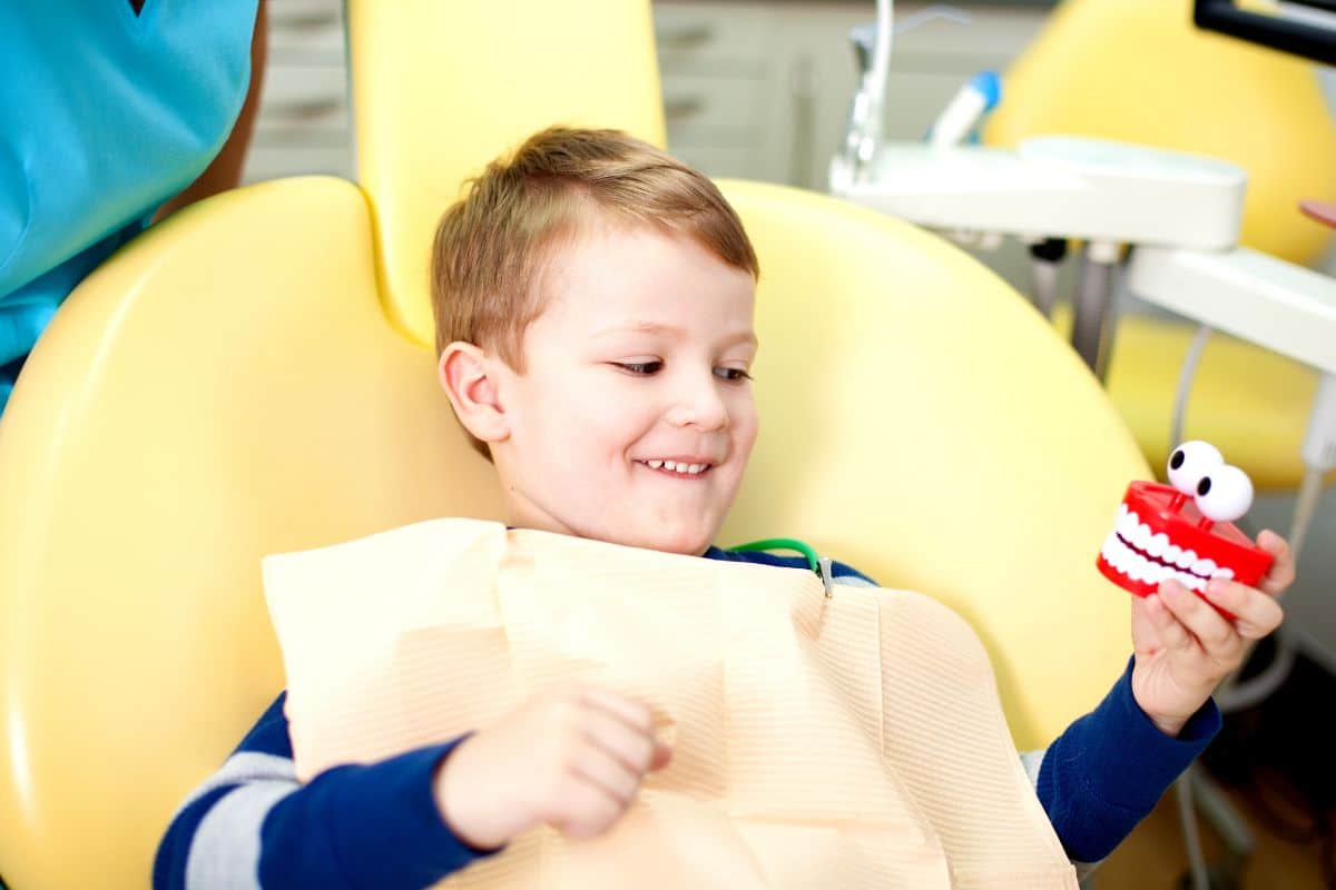 kids-first-dental-visit-parent kids-first-dental-visit-parent